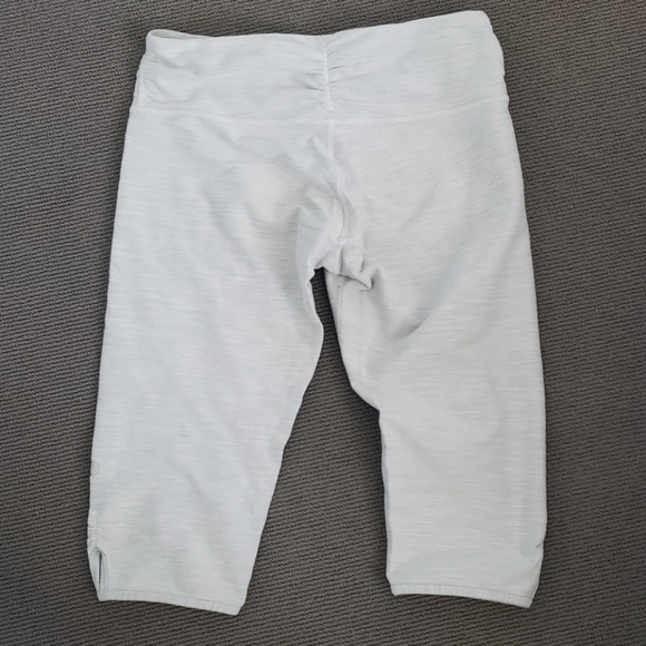 Lululemon white space dye capri leggings sz 6 - Picture 2 of 4
